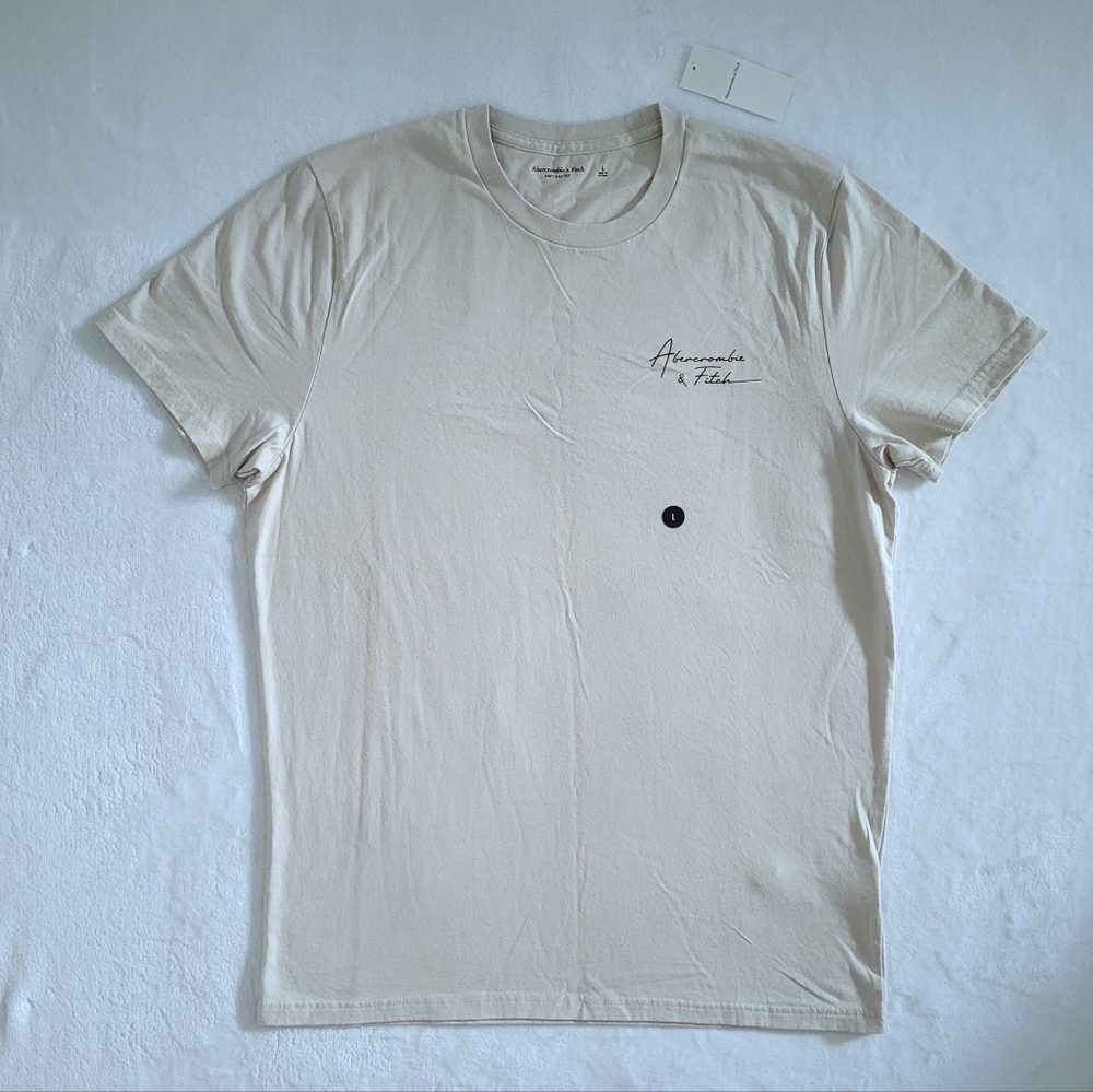 Abercrombie & Fitch Men's👨 Soft Tee👕 - NWT